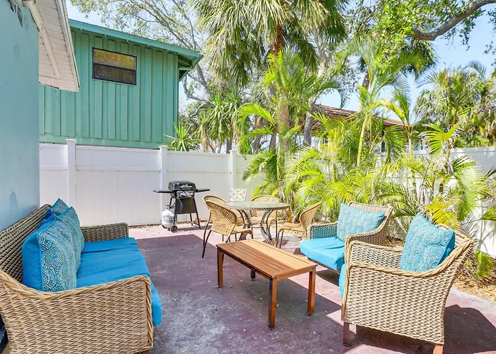 Walk To Gulf & Beaches! Indian Rocks Haven Clearwater Beach