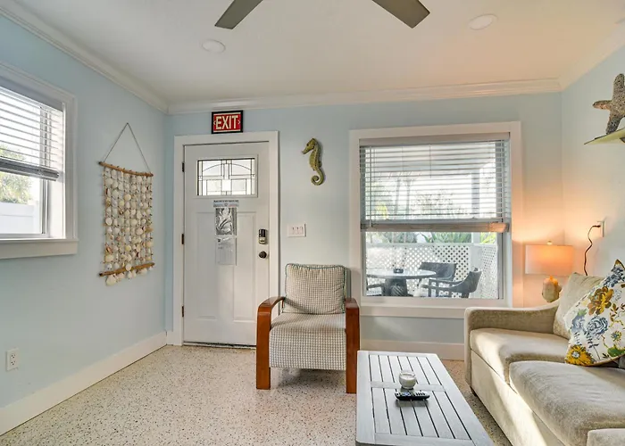 Walk To Gulf & Beaches! Indian Rocks Haven Holiday home Clearwater Beach