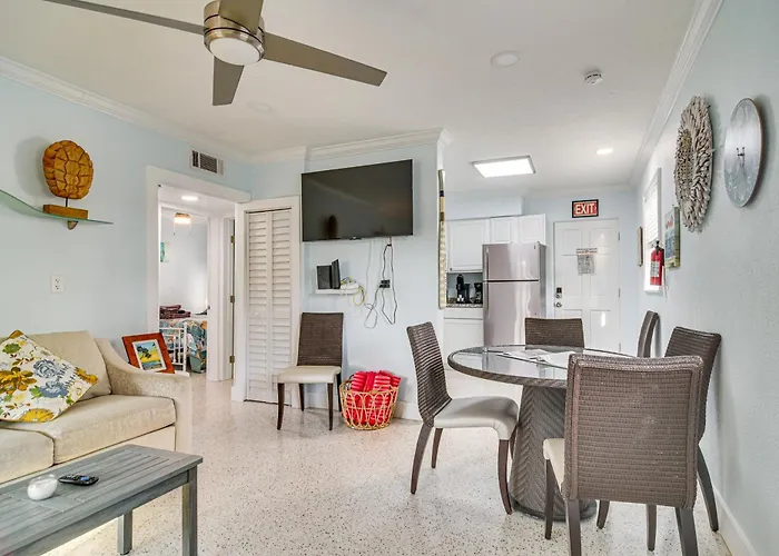 Walk To Gulf & Beaches! Indian Rocks Haven Clearwater Beach